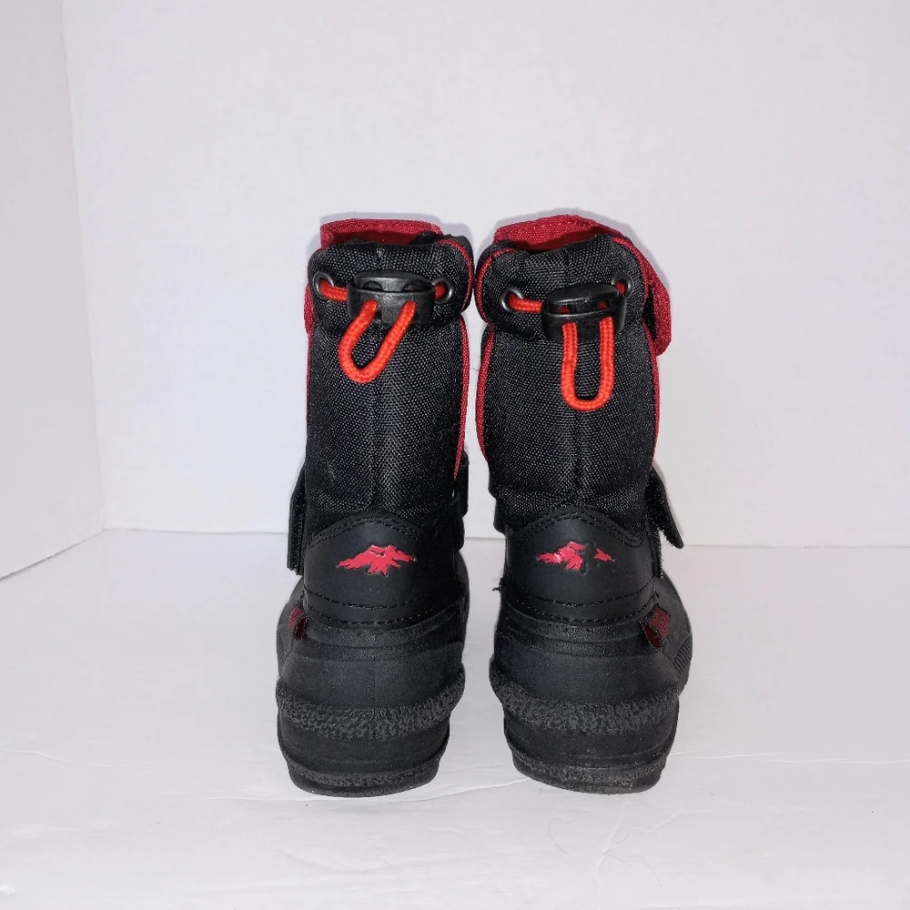 Tundra slip on winter boots for little boys. Water resistant mid c…